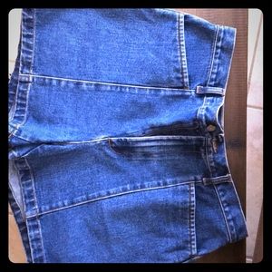 Women’s Bill Blass Jean shorts size 12